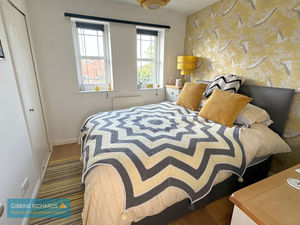 Bedroom- click for photo gallery
